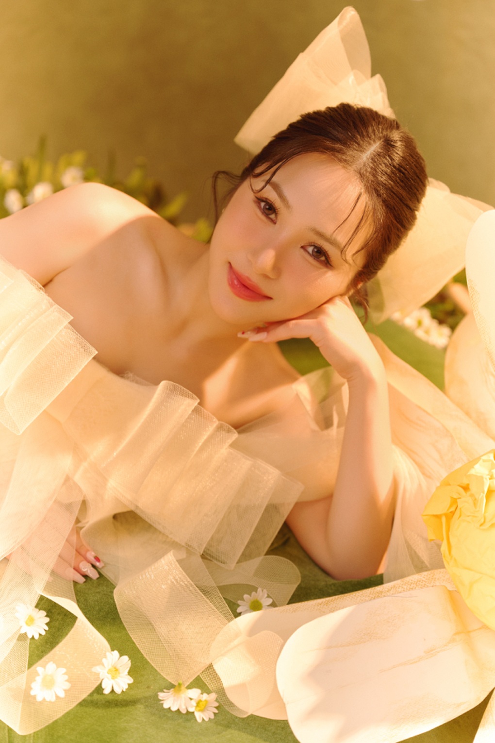 Hương Tràm: Tôi thầm ngưỡng mộ các nghệ sĩ gen Z ở Việt Nam - 2 Hương Tràm: Tôi thầm ngưỡng mộ các nghệ sĩ gen Z ở Việt Nam - 2