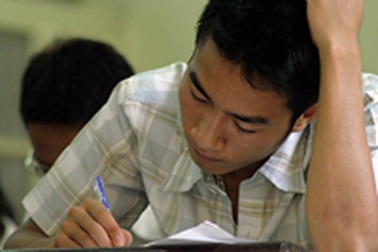 Chật vật “chiến đấu” với thí sinh “ảo”