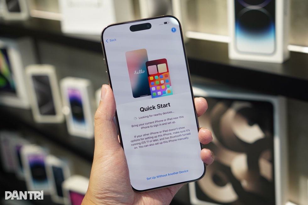 iPhone 16 Pro Max xách tay về Việt Nam, giá 79 triệu đồng - 2 iPhone 16 Pro Max xách tay về Việt Nam, giá 79 triệu đồng - 2