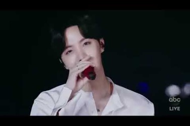 BTS trình diễn tại AMAs 2020