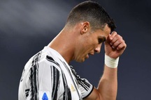 Juventus ở thế "ngàn cân treo sợi tóc", C.Ronaldo sẵn sàng tháo chạy