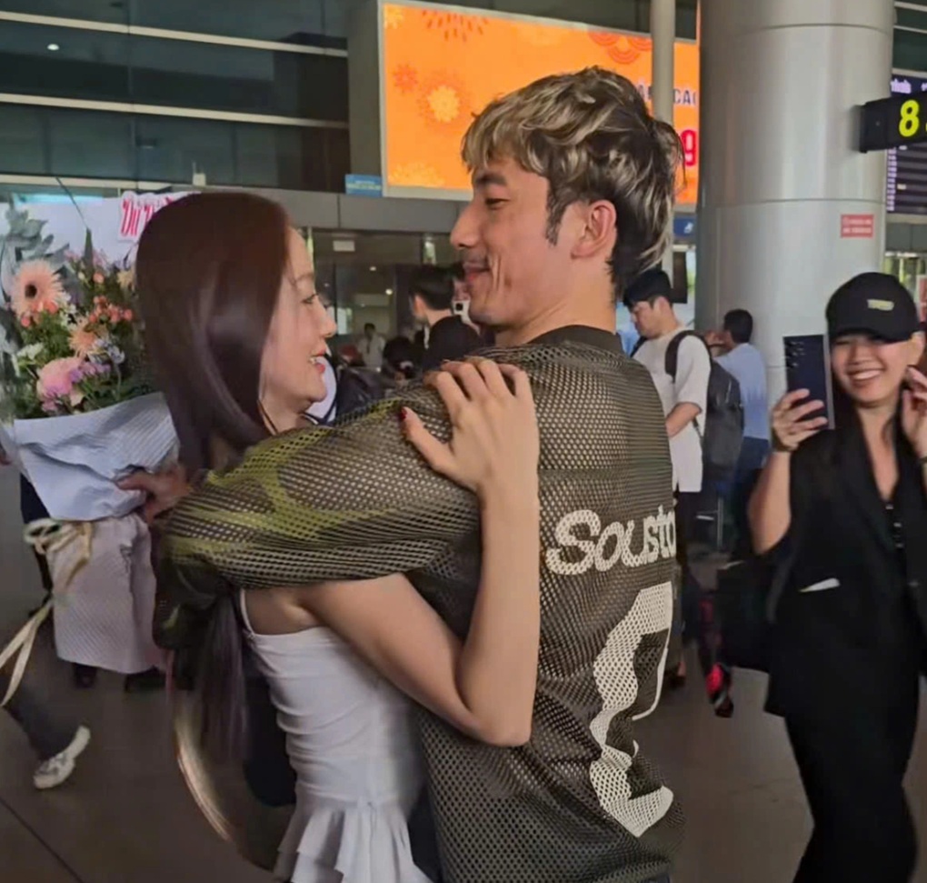 Lộ diện bạn gái 6 năm của Lương Triều Vỹ Việt Nam Liên Bỉnh Phát - 1 Lộ diện bạn gái 6 năm của Lương Triều Vỹ Việt Nam Liên Bỉnh Phát - 1