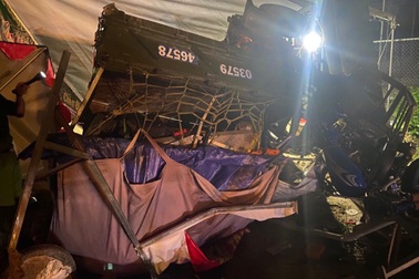 Gia đình 5 người đi xe ba gác về Nghệ An tránh dịch gặp tai nạn thương tâm