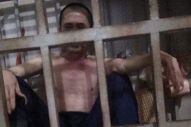 Điều tra nghi án vợ nhốt chồng trong lồng sắt hơn 3 năm