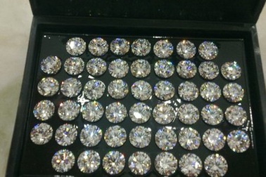 Sự thật về "kim cương nhân tạo"