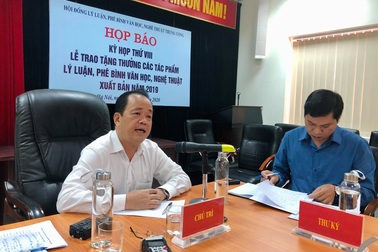 Tặng thưởng 15 tác phẩm lý luận phê bình văn học, nghệ thuật xuất sắc