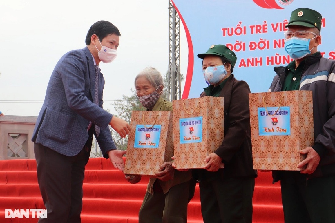 Khánh thành khu tưởng niệm tri ân thanh niên xung phong thời kỳ chống Mỹ - 3 Khánh thành khu tưởng niệm tri ân thanh niên xung phong thời kỳ chống Mỹ - 3