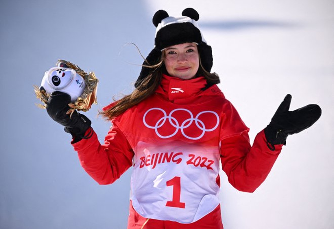 Người mẫu nhập tịch của Trung Quốc làm được điều chưa từng có ở Olympic - 2 Người mẫu nhập tịch của Trung Quốc làm được điều chưa từng có ở Olympic - 2