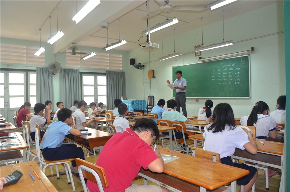 View - TPHCM phê duyệt kế hoạch tuyển sinh lớp 1, 6, 10 năm học 2024-2025 | Báo Dân trí