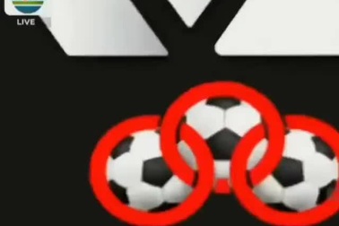 Thủ môn Indonesia song phi, đạp thẳng vào bụng đối thủ