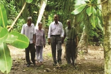 Chiến sĩ tình báo giả gái giỏi đến nỗi con trai Tỉnh trưởng Bến Tre nằng nặc... đòi cưới! (2)