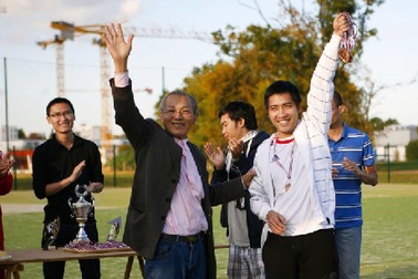 Người con đất Việt luôn hướng về nguồn cội