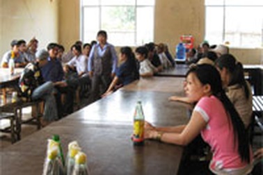 Chậm trả lương, công nhân lại đình công