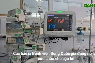 Ngã vào nồi nước sôi, bé trai 7 tuổi nguy kịch