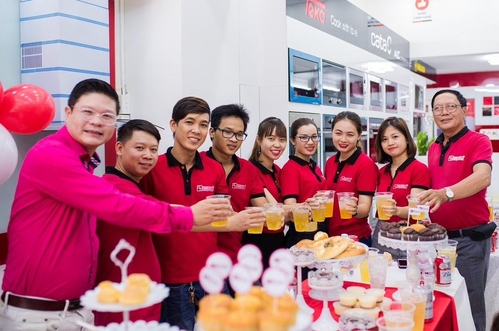 Vì sao khách hàng lựa chọn mua sắm thiết bị bếp và đồ gia dụng cao cấp tại Bepviet.vn? - 2 Vì sao khách hàng lựa chọn mua sắm thiết bị bếp và đồ gia dụng cao cấp tại Bepviet.vn? - 2