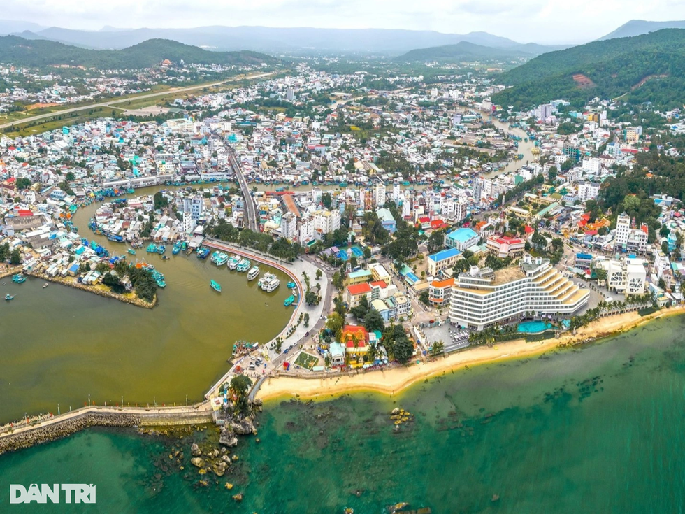 Những lần thay đổi địa giới hành chính của tỉnh có đảo ngọc Phú Quốc - 2 Những lần thay đổi địa giới hành chính của tỉnh có đảo ngọc Phú Quốc - 2