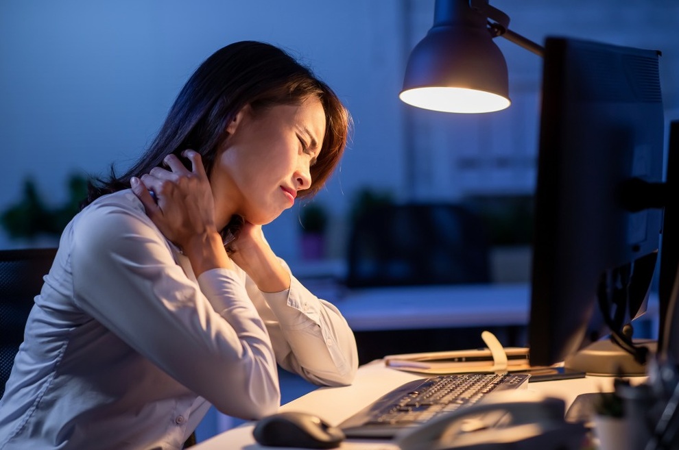 Đâu là giải pháp bảo vệ sức khỏe khi làm việc 8-10 tiếng trước máy tính? - 1 Đâu là giải pháp bảo vệ sức khỏe khi làm việc 8-10 tiếng trước máy tính? - 1