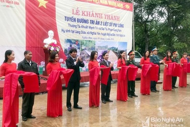 Khánh thành “Con đường tri ân” 2 liệt sĩ hy sinh trong vụ máy bay rơi