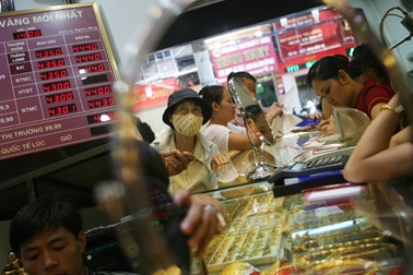 Giá vàng "đuối sức"