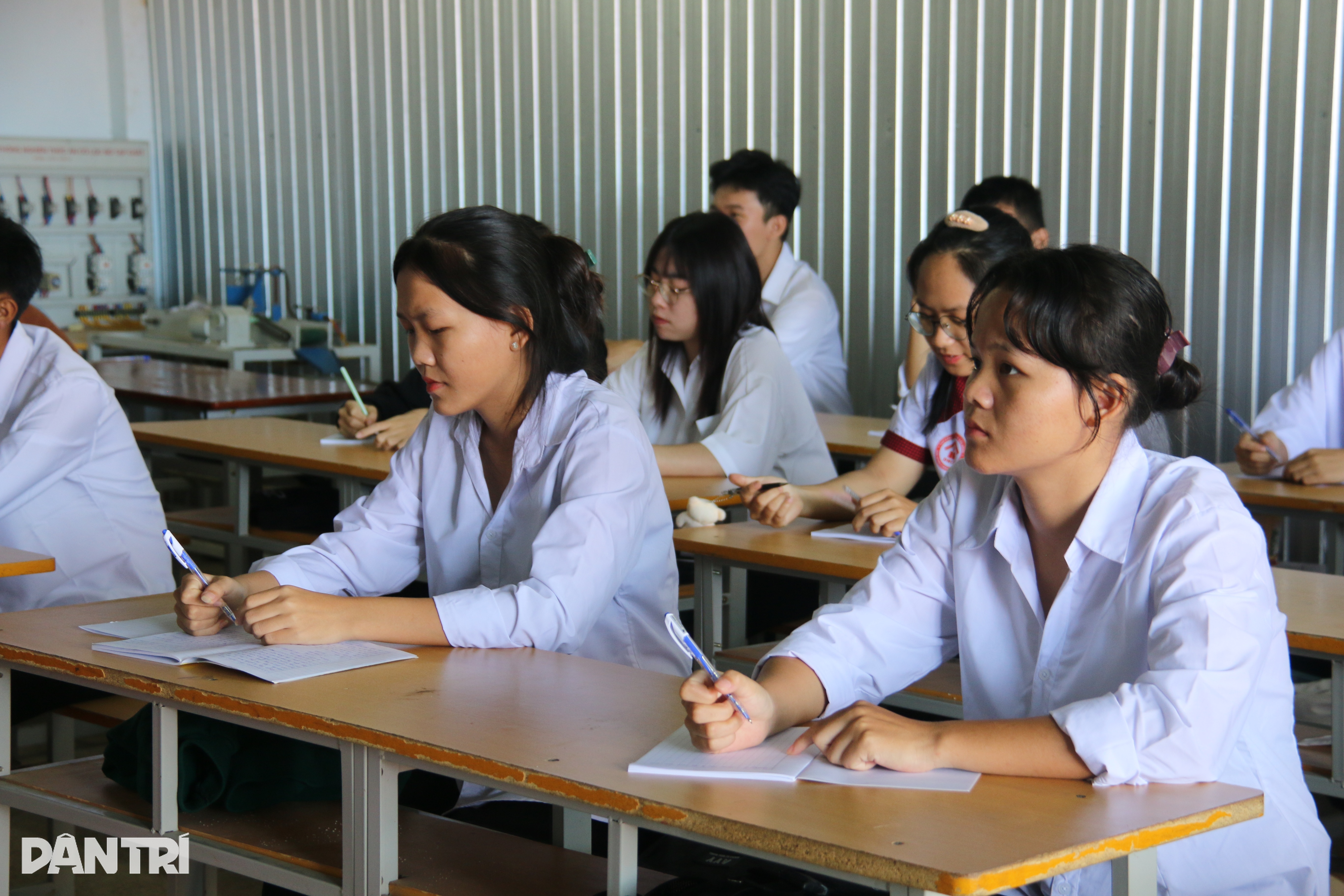 Học nghề chỉn chu để có kiến thức tự lập nghiệp - 2 Học nghề chỉn chu để có kiến thức tự lập nghiệp - 2