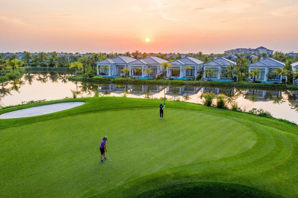 Vinpearl đồng loạt tung ra 7 gói ưu đãi bom tấn mùa hè - 4 Vinpearl đồng loạt tung ra 7 gói ưu đãi bom tấn mùa hè - 4