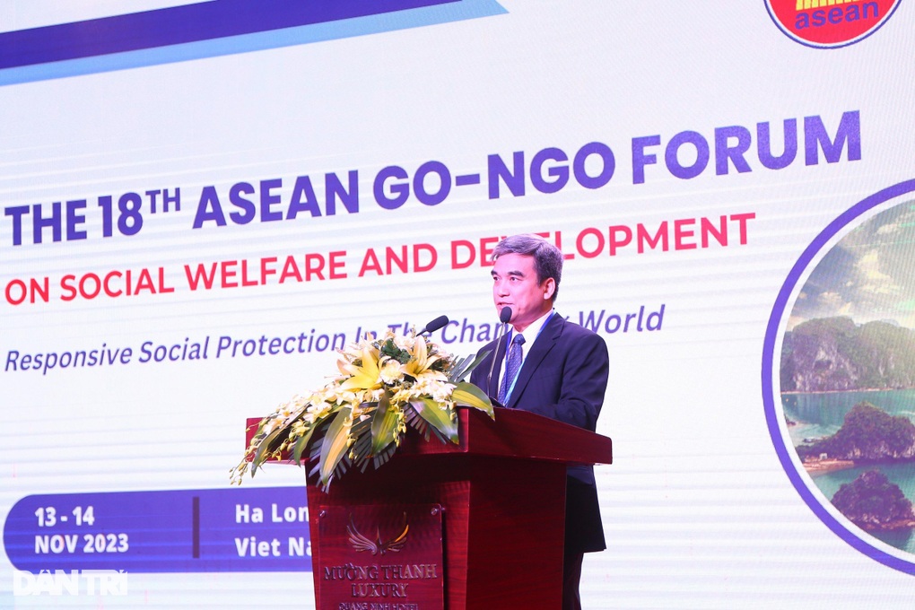 Xây dựng cộng đồng ASEAN tự cường, bao trùm, không bỏ ai lại phía sau - 2 Xây dựng cộng đồng ASEAN tự cường, bao trùm, không bỏ ai lại phía sau - 2