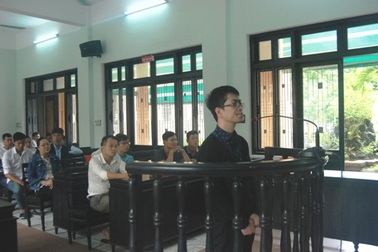 Giả danh giám đốc lừa đảo tiền tỉ