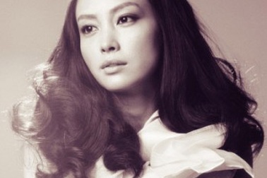 Lee Na Young bị thất sủng vì chia tay với Bae Yong Joon?