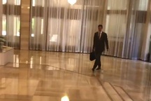 Tổng thống Syria đi làm bình thường sau cuộc không kích của phương Tây