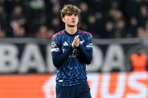 Tài năng trẻ Arsenal lập kỷ lục chưa từng có ở Champions League