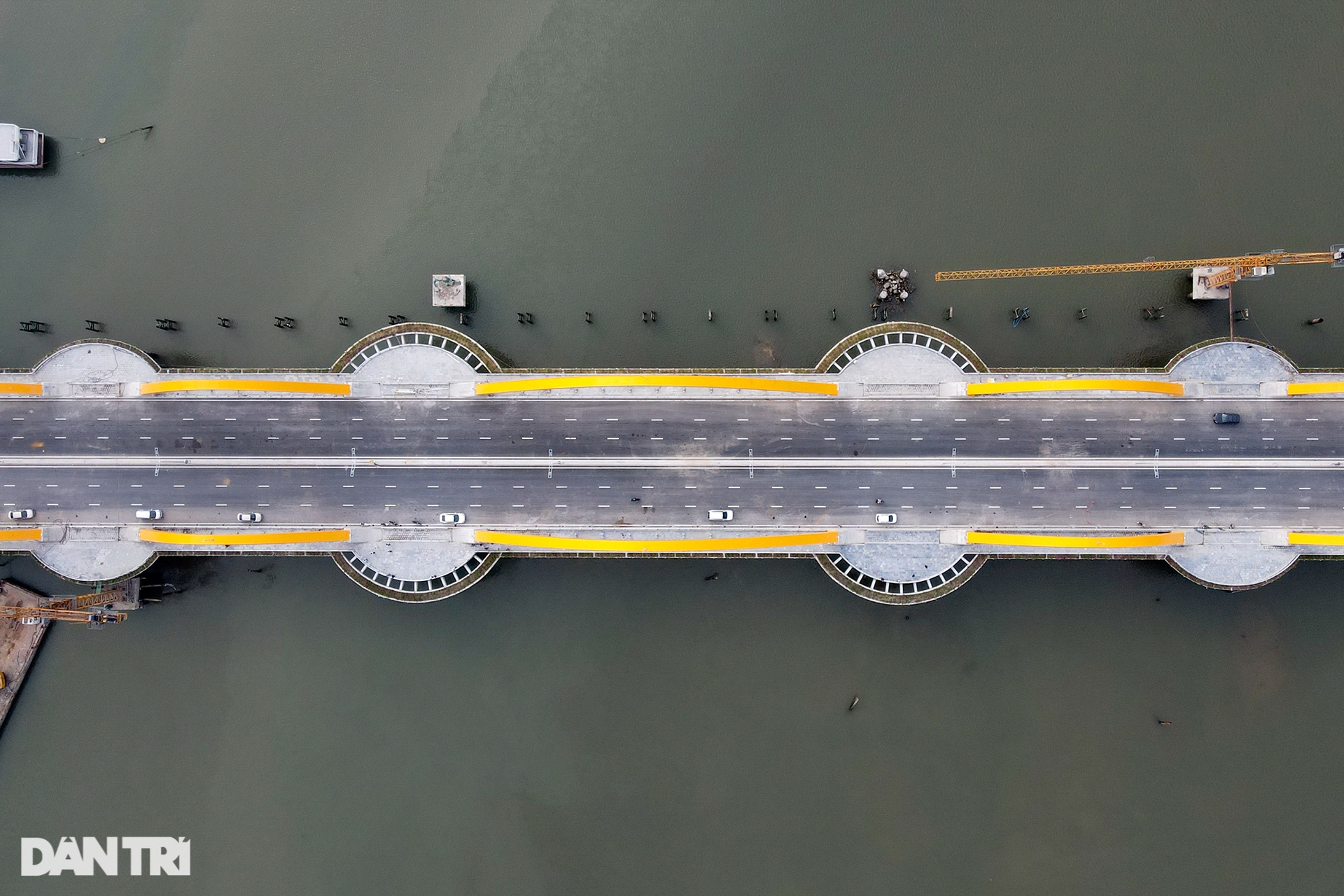 Toàn cảnh tuyến đường bao biển xuyên vịnh Hạ Long - 13