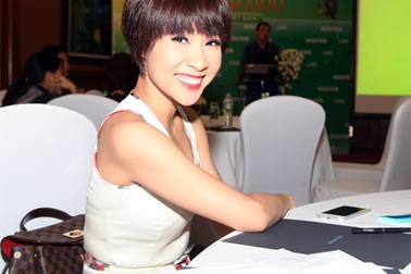 Uyên Linh ngày càng xinh đẹp