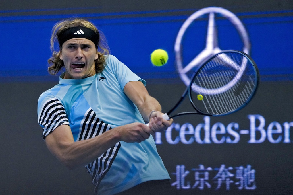 Alexander Zverev được đánh giá có thể thách thức Djokovic - 1