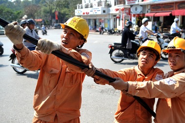 Dư nợ tiền điện của EVN với PVN hơn 14.000 tỷ đồng