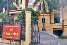 Nữ cán bộ "tố" bị Phó Giám đốc Sở xâm phạm rồi lại rút đơn