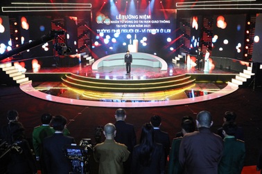 Tưởng nhớ nạn nhân tử vong vì tai nạn giao thông: Vì người ở lại!