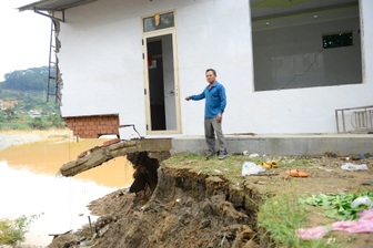 Phó Thủ tướng đề nghị Lâm Đồng hỗ trợ người dân bị ảnh hưởng lũ lụt