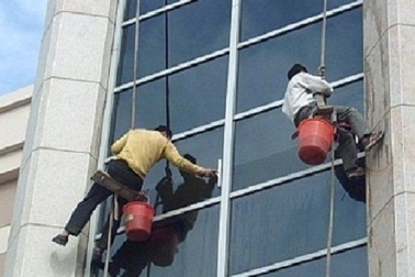 Nghề “lơ lửng”, lương chót vót