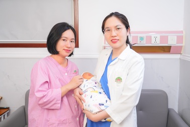 Bơm huyết tương giàu tiểu cầu: Giải pháp cải thiện niêm mạc, tăng tỷ lệ IVF thành công