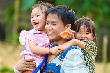 Bùi Công Nam: "Lãi to" sau Anh trai, mang yêu thương đến Rực rỡ ngày mới