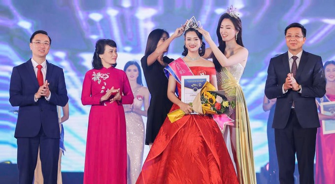 Hút mắt phần thi áo tắm Người đẹp Hạ Long 2020 - Ảnh 2. Hút mắt phần thi áo tắm Người đẹp Hạ Long 2020 - Ảnh 2.