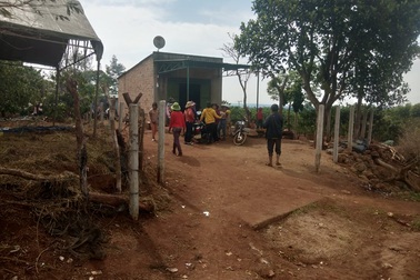 Đi tắm hồ, hai học sinh đuối nước thương tâm