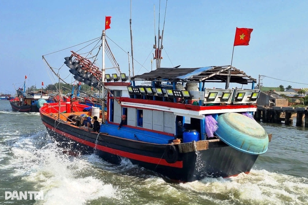 Không ghi nhật ký khai thác thủy sản tàu cá bị phạt tới 700 triệu đồng - 1