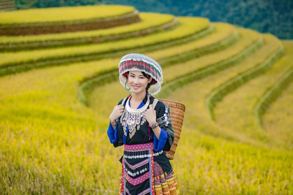 Hoa hậu Du lịch Châu Á mê đắm vẻ đẹp mùa thu Tú Lệ, Mù Cang Chải - 7 Hoa hậu Du lịch Châu Á mê đắm vẻ đẹp mùa thu Tú Lệ, Mù Cang Chải - 7