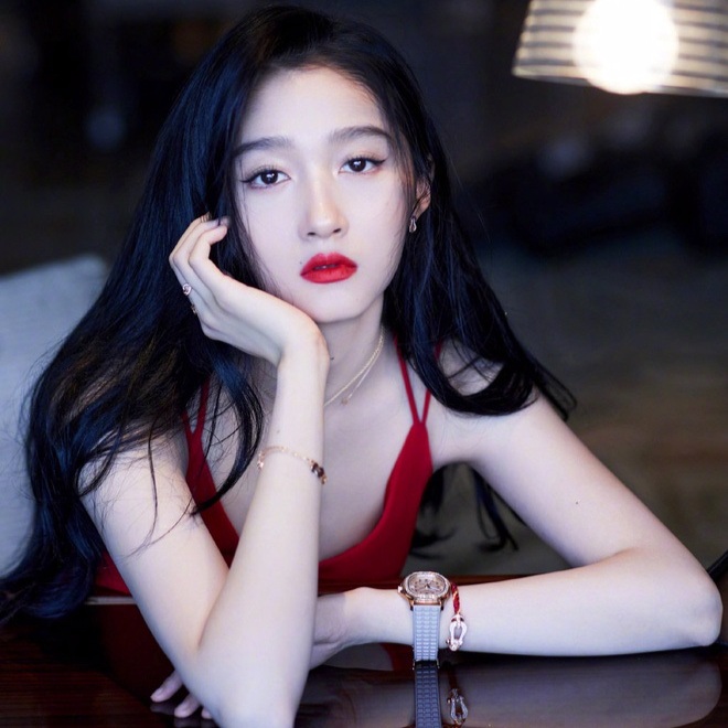 Quan Hiểu Đồng bị ảnh hưởng hình ảnh vì phát ngôn quảng cáo