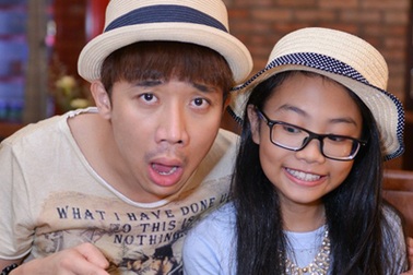 Phương Mỹ Chi quậy tưng bừng cùng Trấn Thành