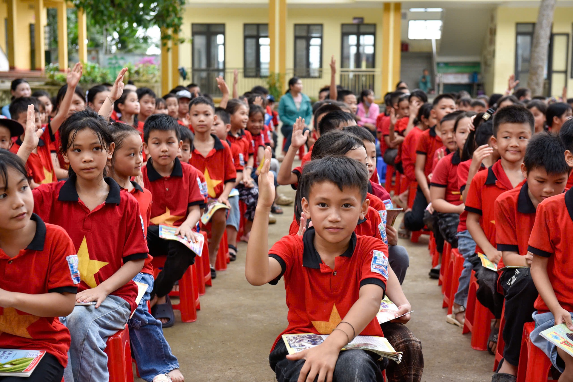 Tư vấn sơ cứu - phòng chống đuối nước cho 400 học sinh tỉnh Yên Bái - 10 Tư vấn sơ cứu - phòng chống đuối nước cho 400 học sinh tỉnh Yên Bái - 10