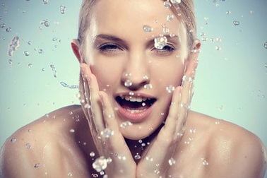 Phải làm gì nếu choáng váng sau tắm khi trời lạnh?