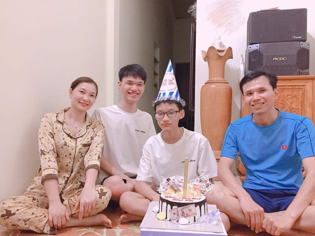 Vụ tìm cha quê Hưng Yên: Nhiều cuộc gọi cung cấp manh mối - 2