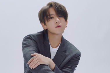 Nam ca sĩ 26 tuổi trượt chân rơi xuống biển, may mắn thoát chết